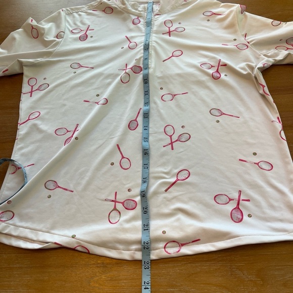 SanSoleil White and Pink Tennis Top, Vented sleeves, UPF 50 size M - Picture 8 of 9